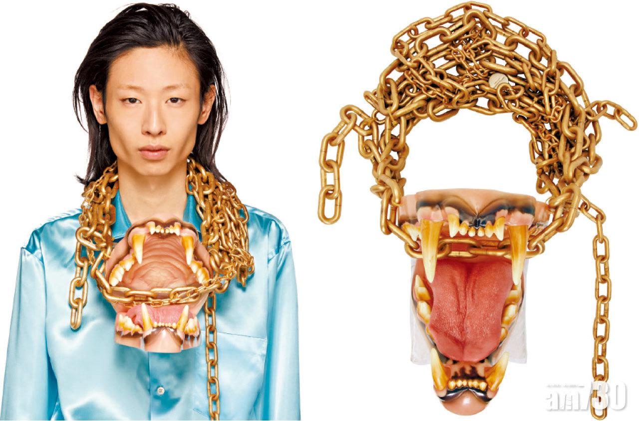 COMME des GARÇONS Homme Plus大口獠牙頸鏈,SSense賣$16,380,已售罄。