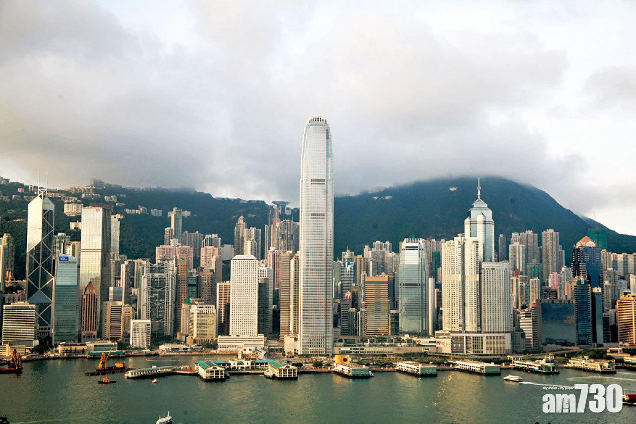 《中英聯合聲明》限制香港每年賣地不多於50公頃至回歸日止,以致樓價飆升至回歸之巔,而置業目的亦非單純為家庭居住。