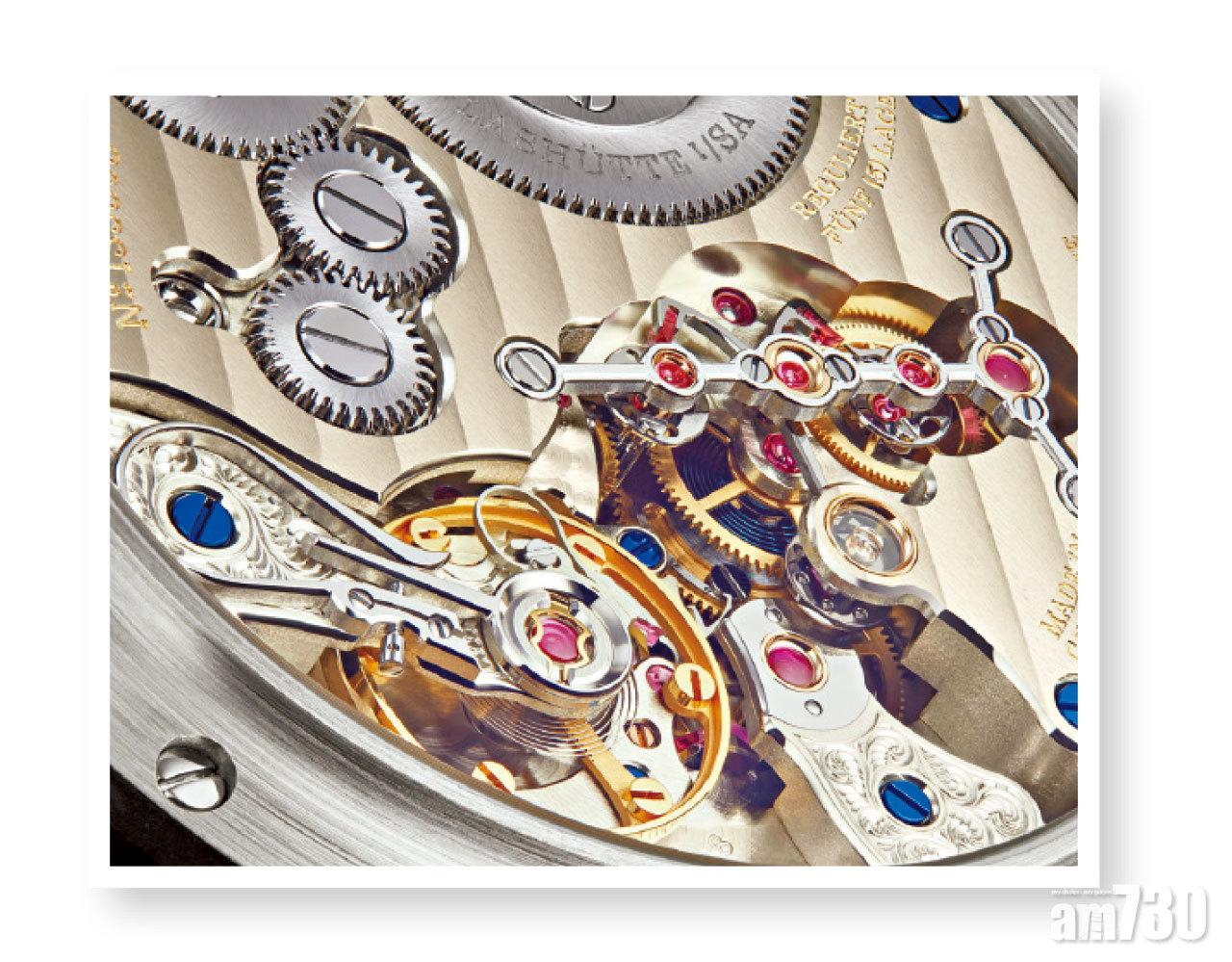 恒定動力擒縱和管理數字瞬跳的機械結構非常複雜。