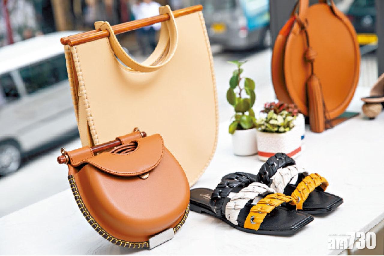 半圓輪廓設計的手袋,展現低調時尚感,更有手挽或斜揹多種用法。