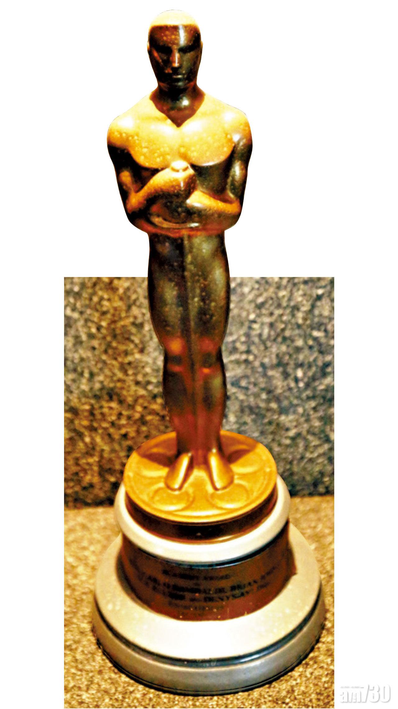 屬於吉格爾的奧斯卡獎項。