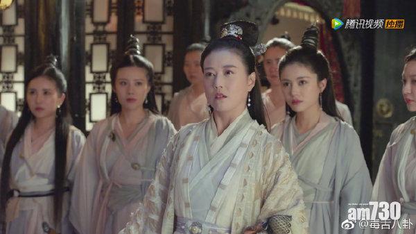 周海媚一出場,已經霸氣十足。