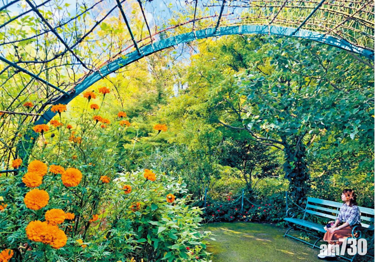 庭內景色非常優美而浪漫,有很多角落,很適合打卡、自拍和沙龍。