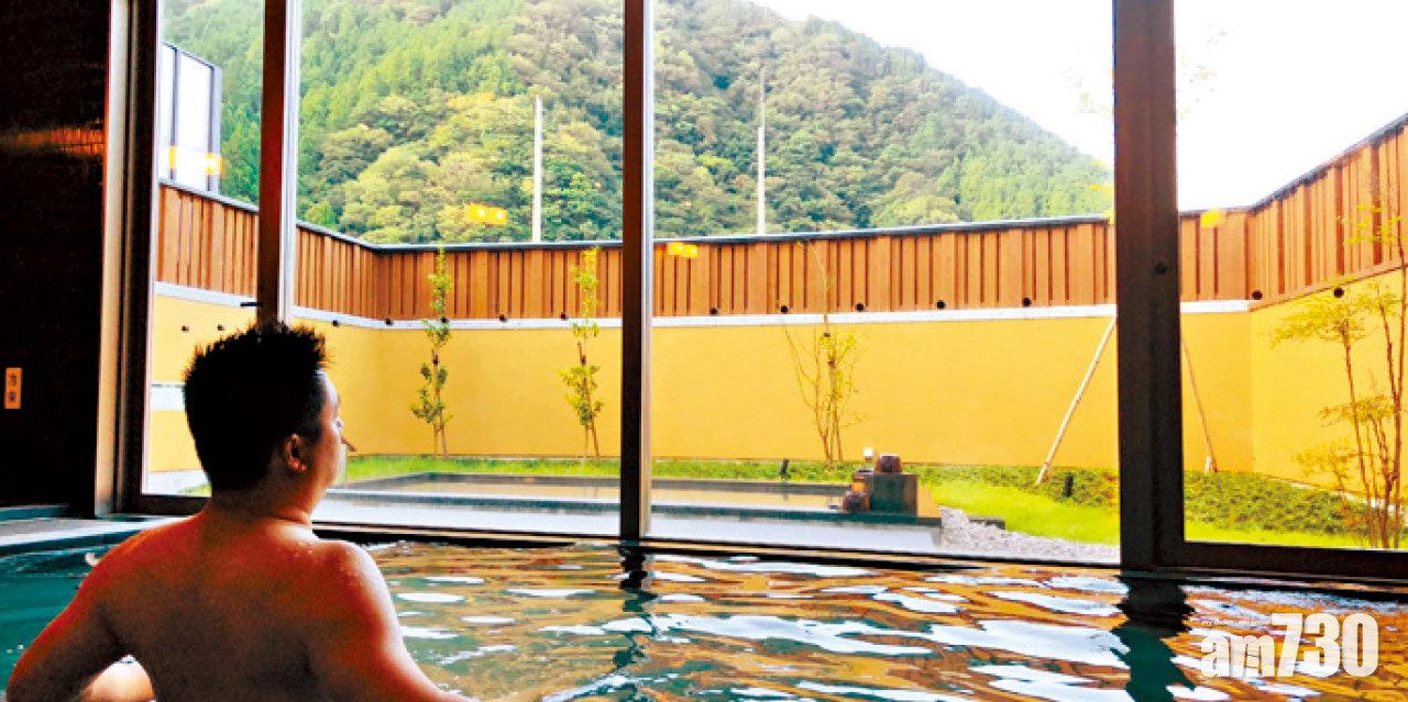 溫泉以有美容效果而得到高人氣,希望我泡完立即變靚。