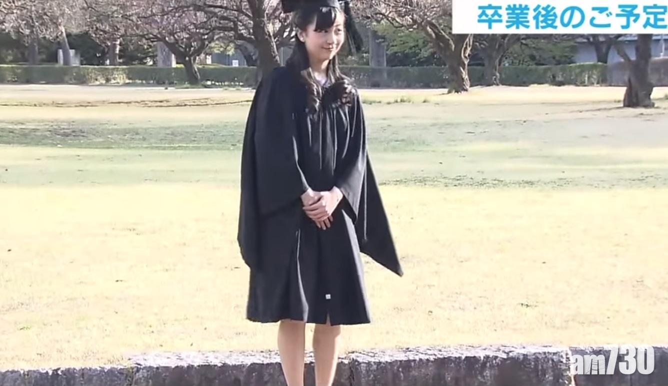 佳子公主接受記者採訪及拍照。(互聯網)