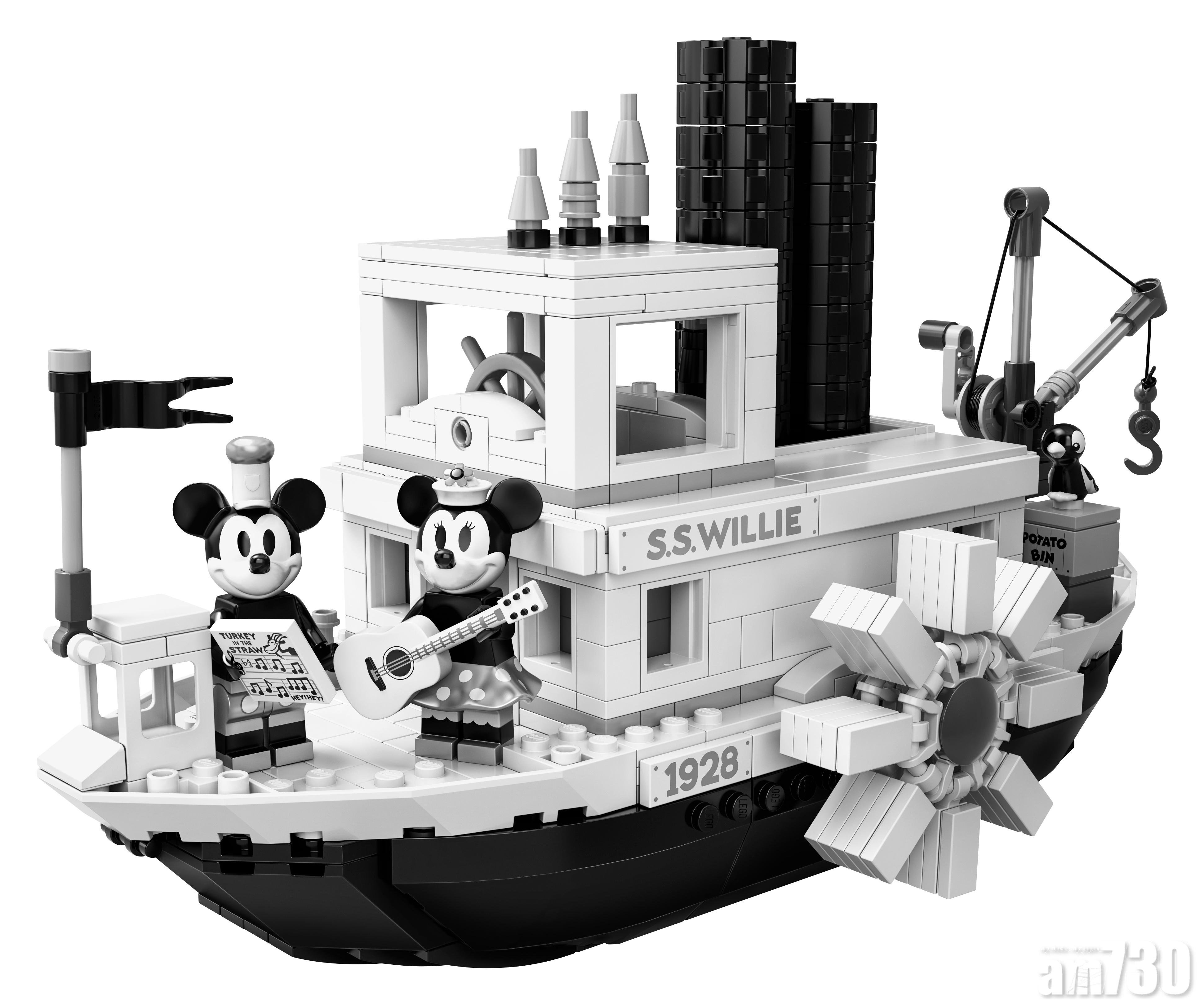 船身旁邊印有S.S. Willie及1928字樣,紀念《Steamboat Willie》的面世年份。