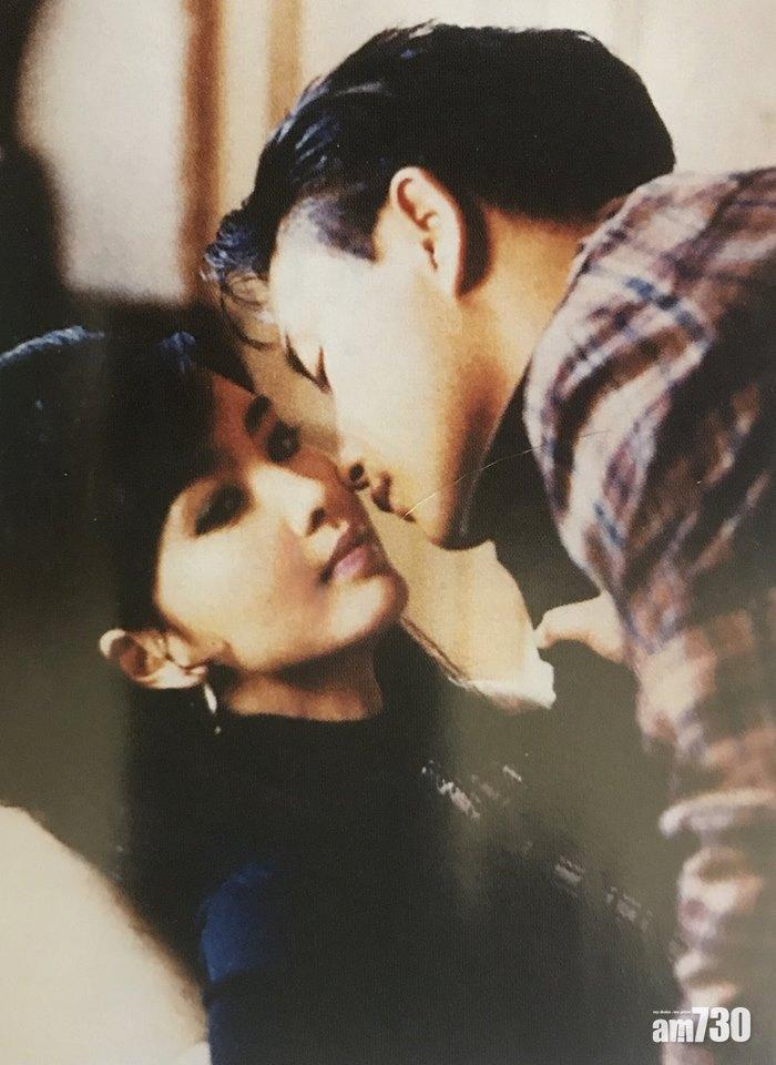 周慧敏Facebook照片。