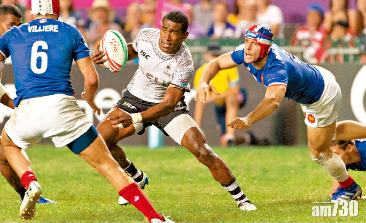 斐濟(白衫)進攻凌厲。