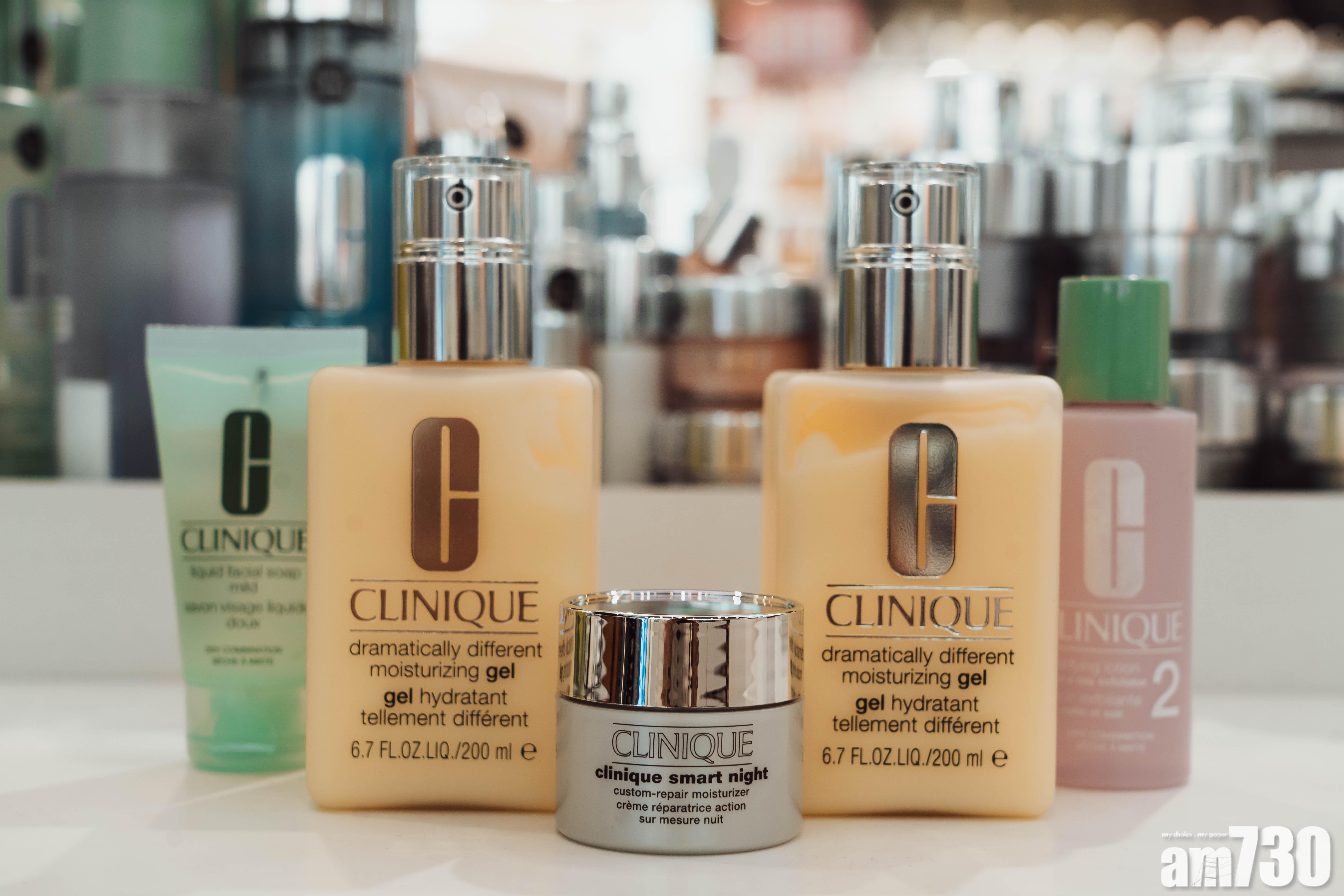 CLINIQUE 皇牌天才黃油大支裝套裝 (69折)
包括:
.特效控油啫喱霜 200ml x 2
.溫和潔膚水 2 60ml
.溫和洗面液 30ml
.智能修護活肌晚霜 15ml
.化妝袋
優惠價 $790(原價 $1,150)
