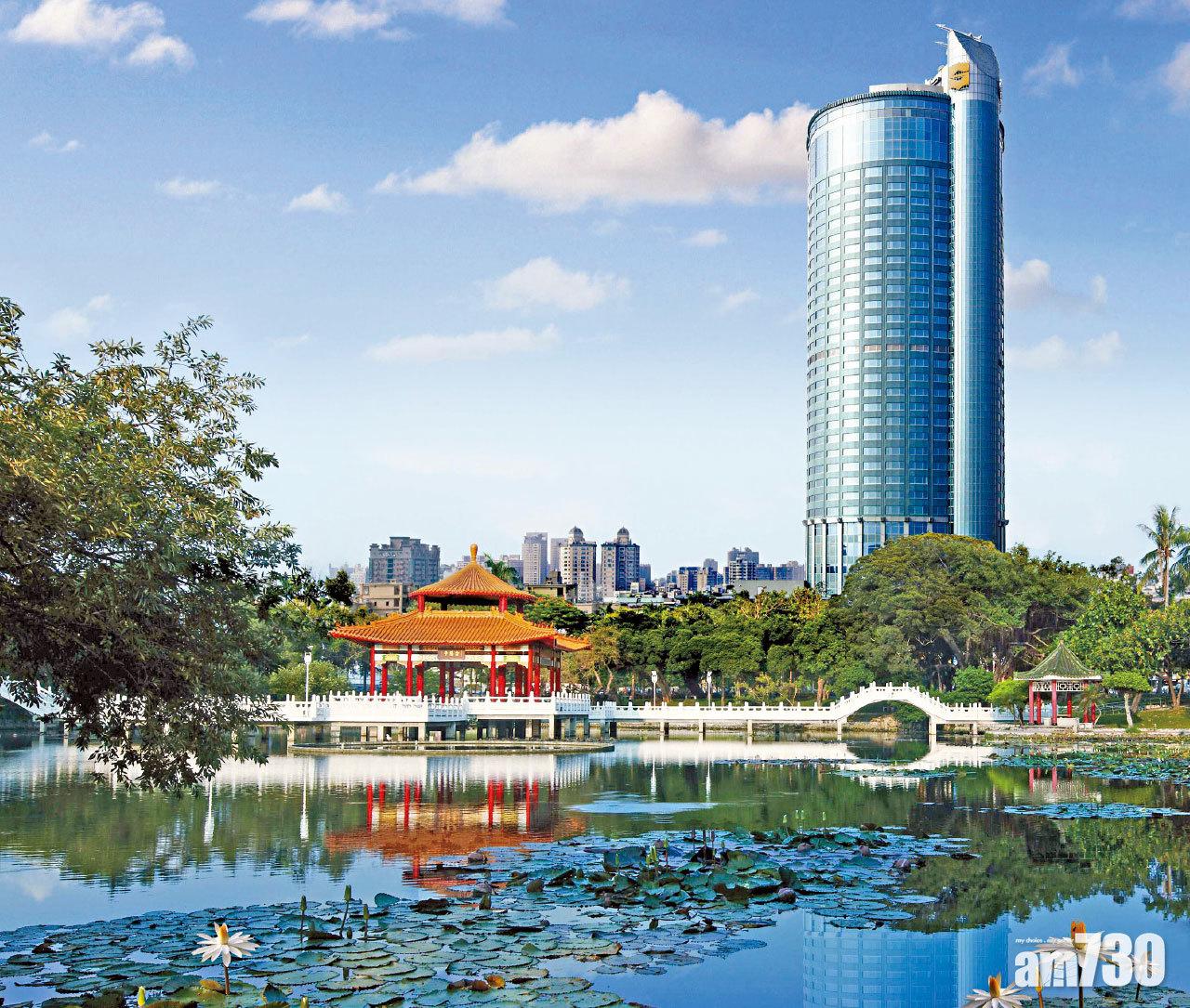 香格里拉建於台南火車站和台南公園旁,盡收交通便捷和風景優美的兩大好處。