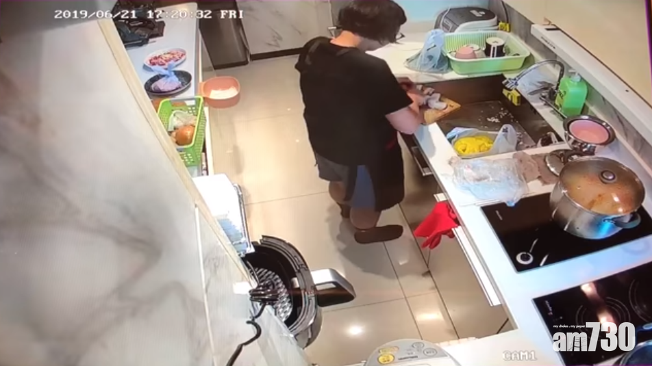 魚肉未經清洗就即劏即醃。