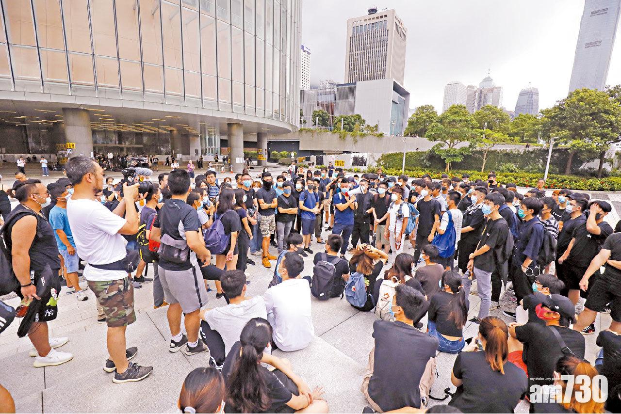 反修例人士連日進行「野貓式」突襲行動。(林俊源攝)