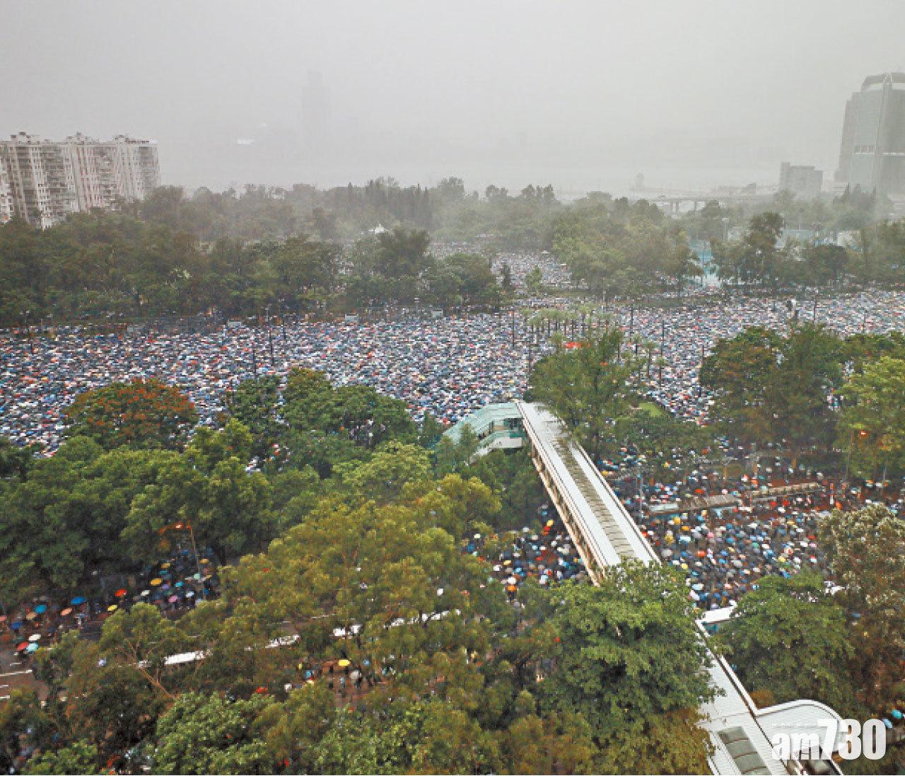 民陣昨舉辦「流水式」集會。(鍾式明攝)