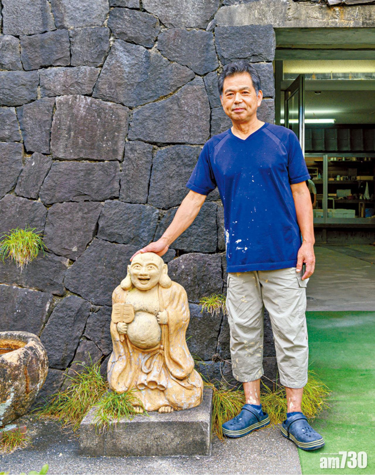 這佛像是金子信彦15歲時的創作,跟他最愛的婆婆模樣相似。