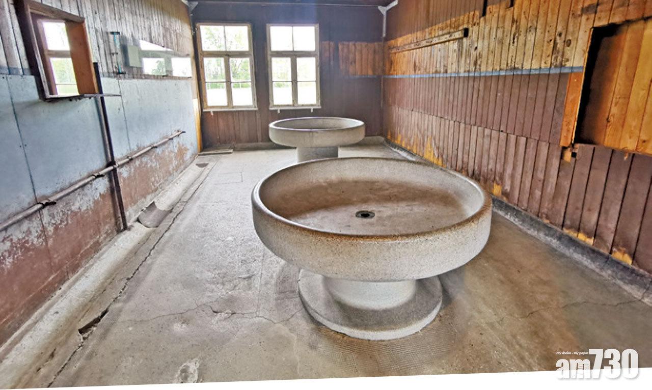 囚禁者的浴室。