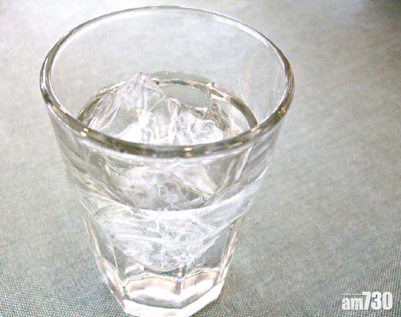 喝水多與少,不會令病情惡化;但喝水太多,便會令尿頻加劇。