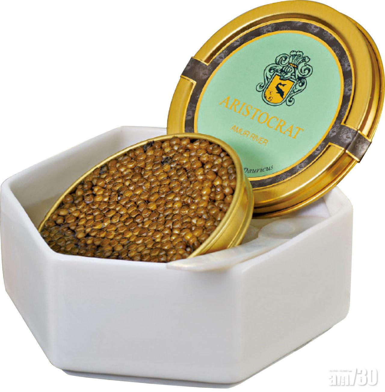 阿穆爾河魚子醬(20克),魚子大小適中,呈深灰色,味道清新,容易入口。