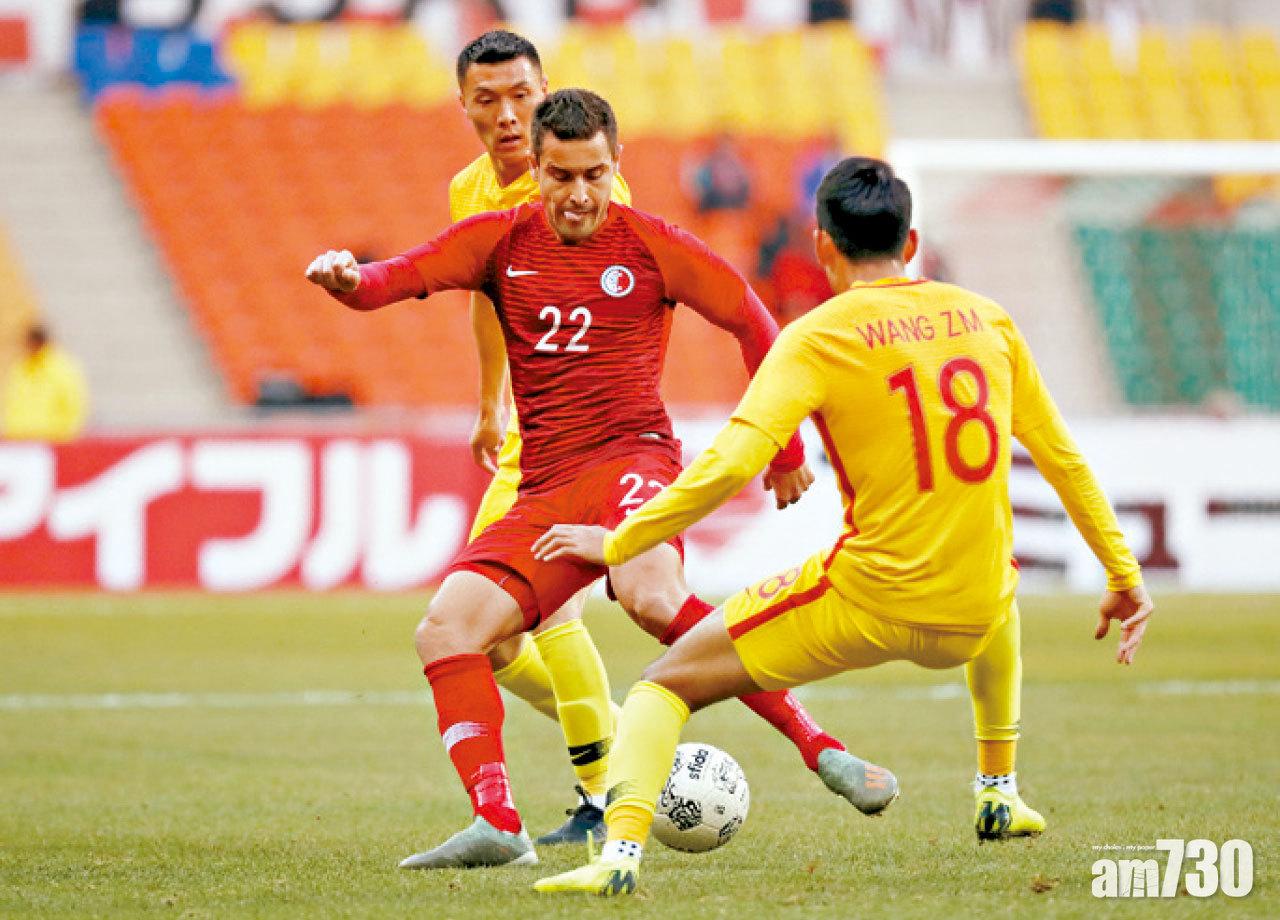 基奧雲尼(紅衫)兩番起腳惜未有士哥。