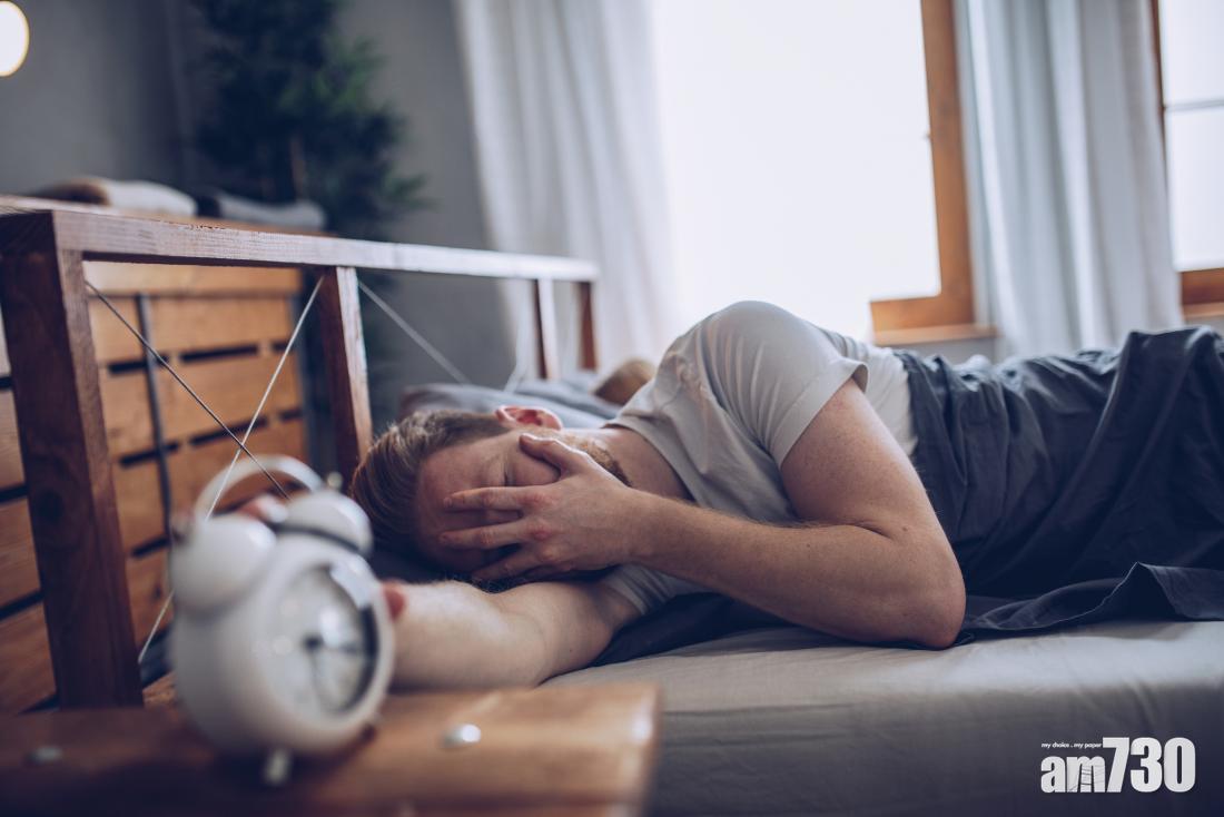 英國有研究表明,睡眠時間過長或不足,患上肺纖維化病風險高3倍。(互聯網圖片)