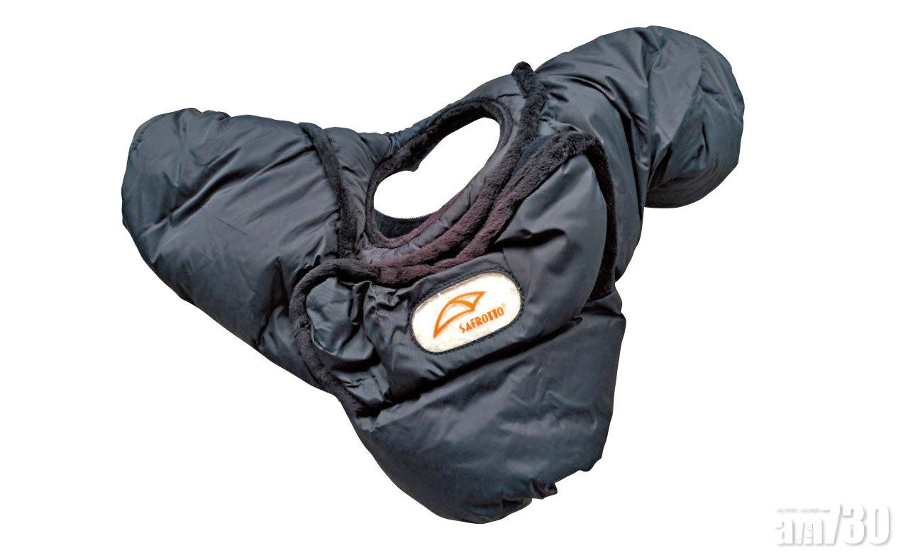 寒冷環境下要相機正常運作,最好還是為它穿羽絨。