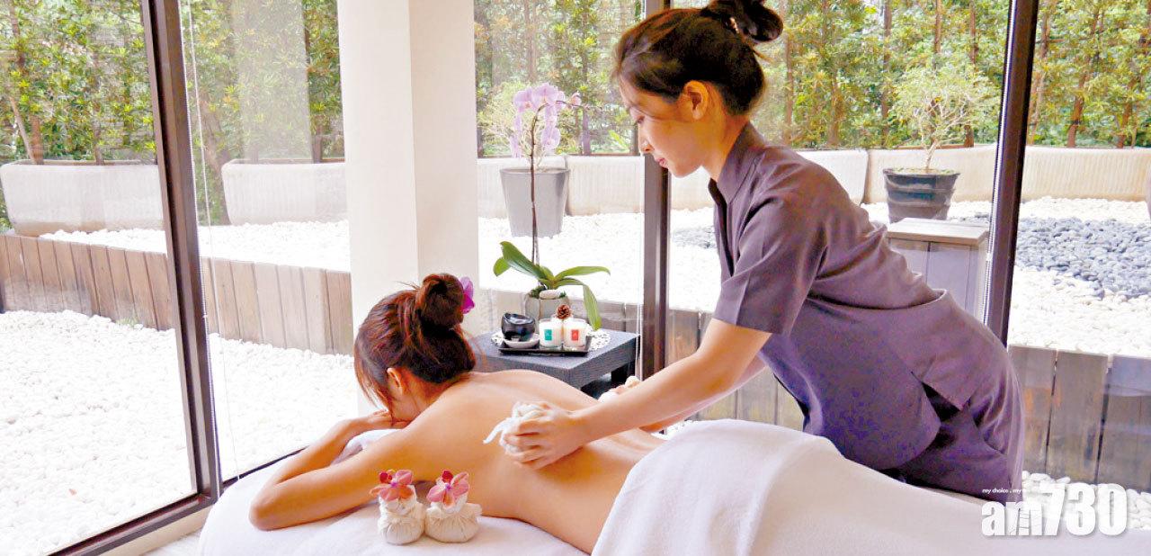 泡湯前先做一個按摩療程,頓時感覺精神煥發。
