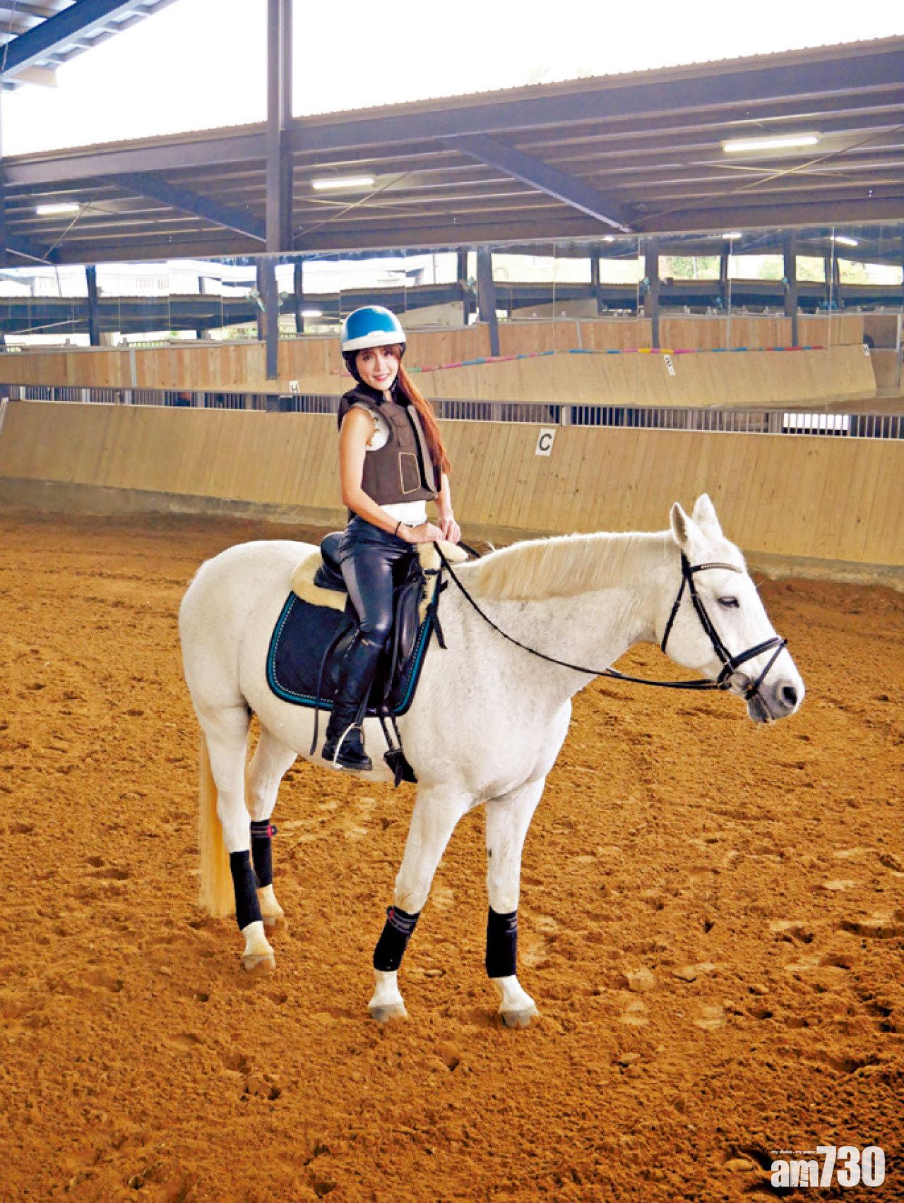馬場兼備訓練國手的設備,所以我們這些騎馬新手,一樣可以感受到專業訓練的環境。