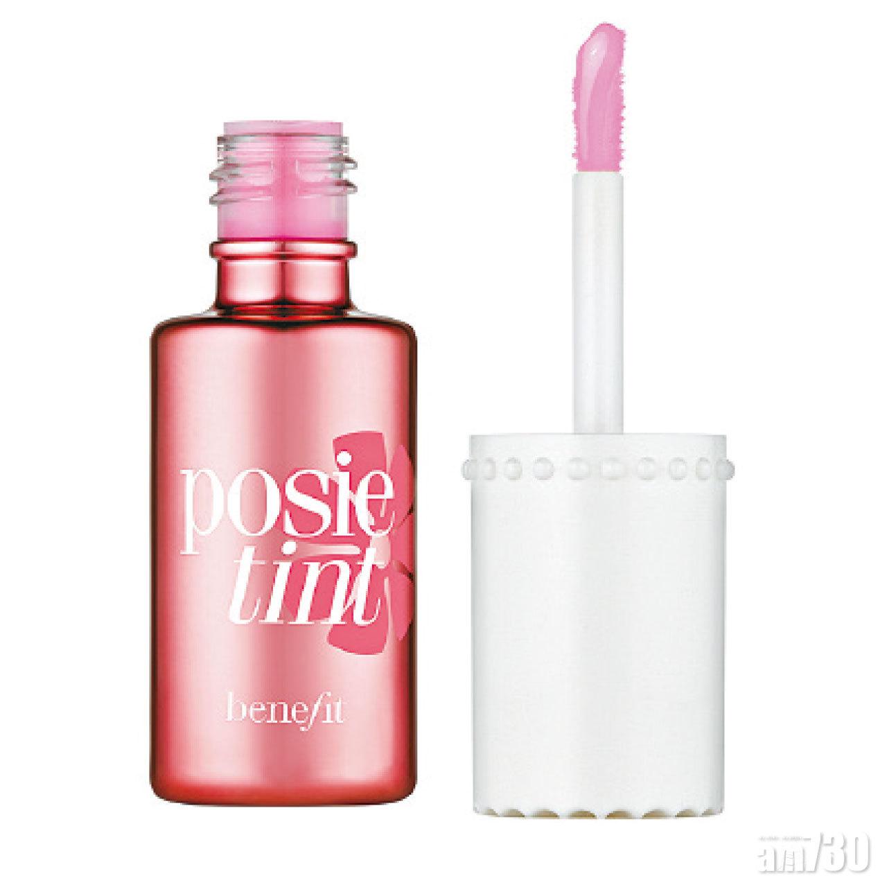 唇頰兩用花漾胭脂水 $160 (a)
特製的掃頭可直接掃在雙唇,塑造迷人櫻唇,同時亦可用於雙頰,瞬間帶來持久自然好氣息。