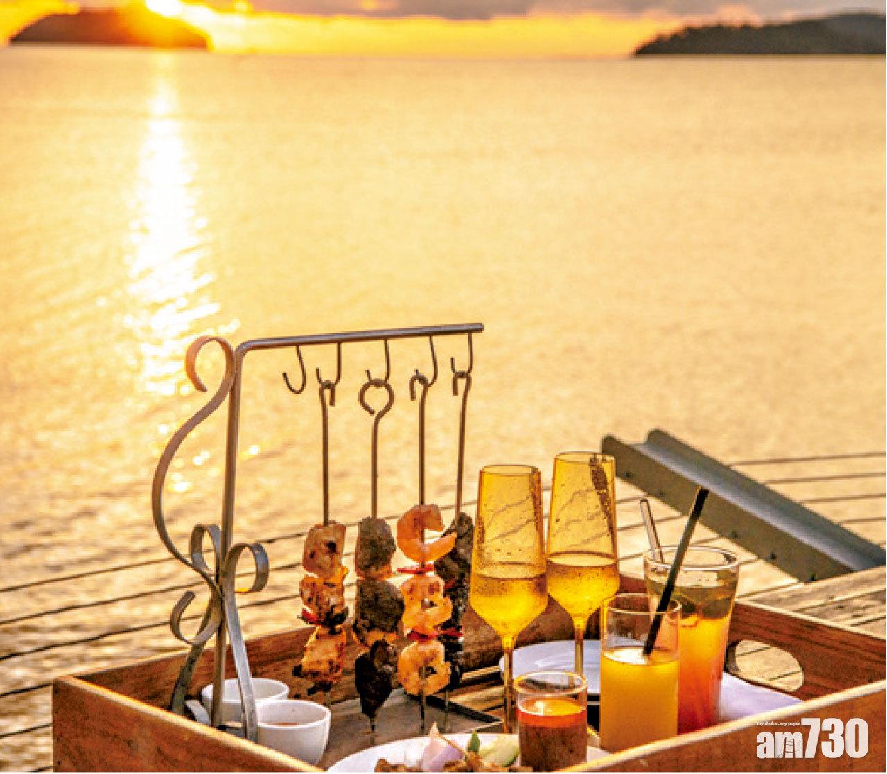 夕陽伴美食特別醒胃,也成為打卡道具。