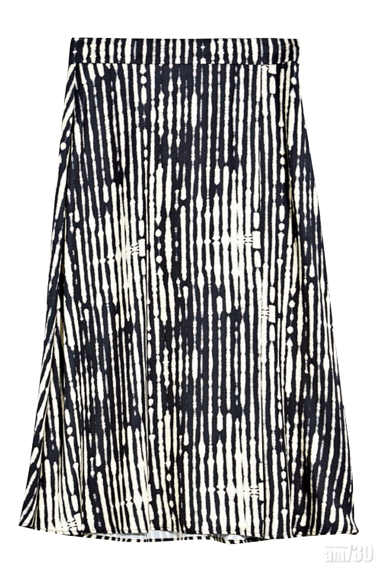 黑白色圖案skirt $1,980(D)