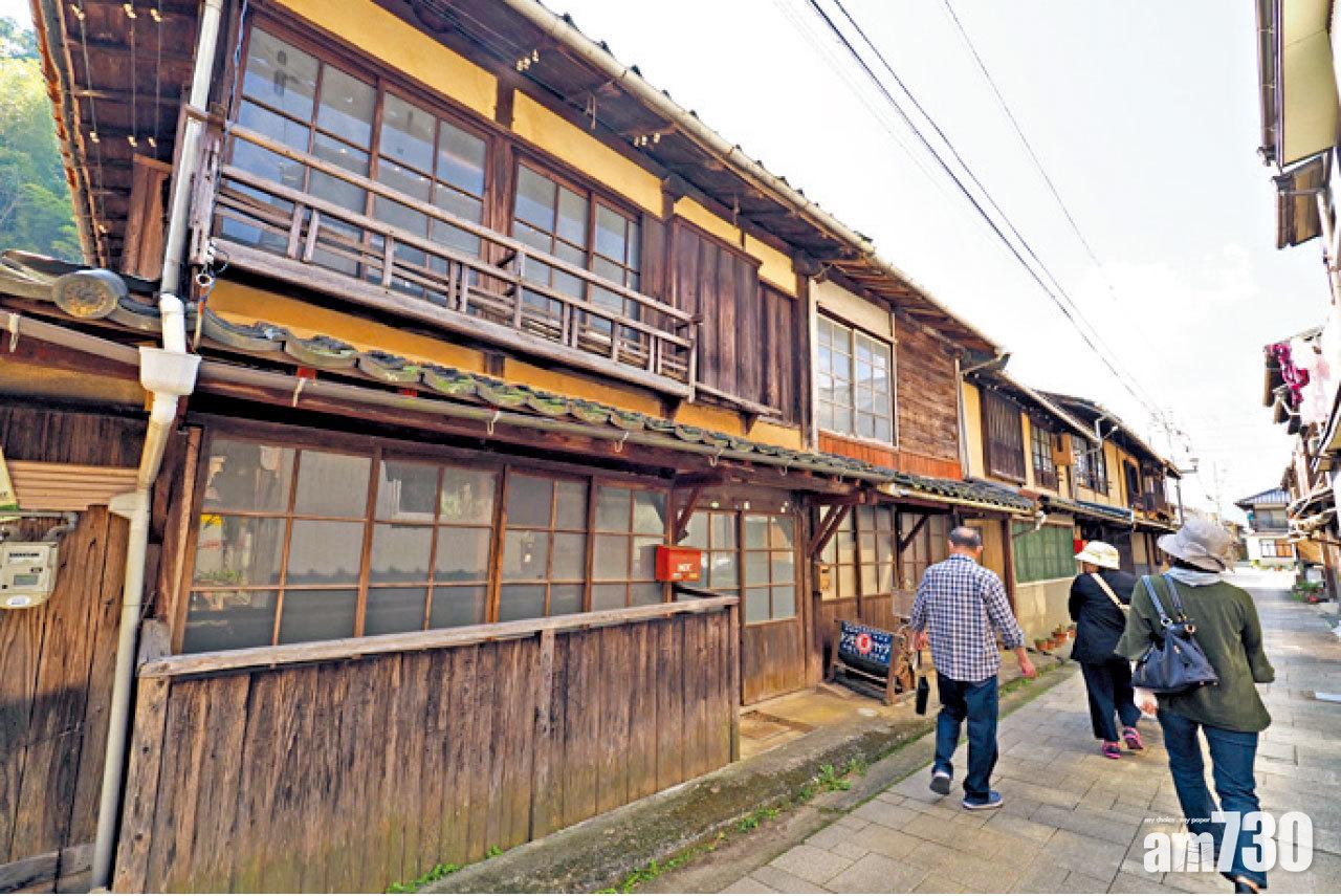 大洲城下的明治通,至今仍殘留明治至大正年間的傳統町家建築。