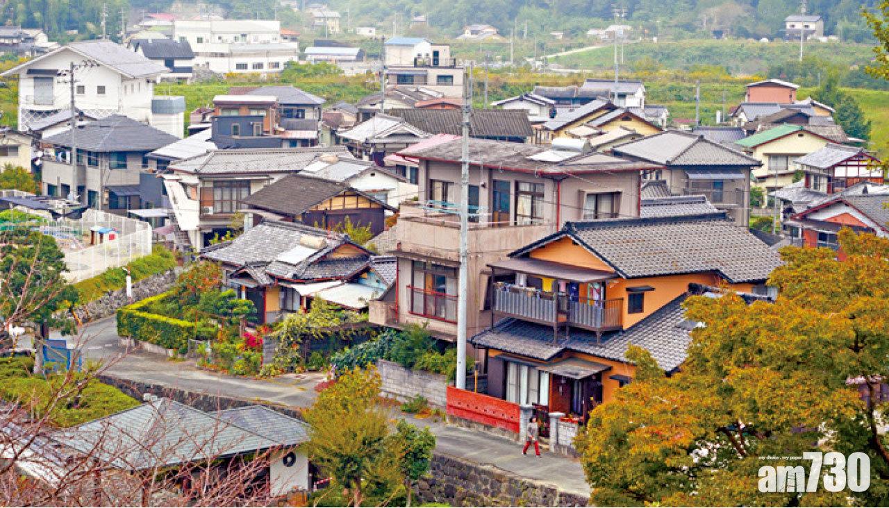登上天守閣,肱川河畔以至大洲市盆地美景一覽無遺。