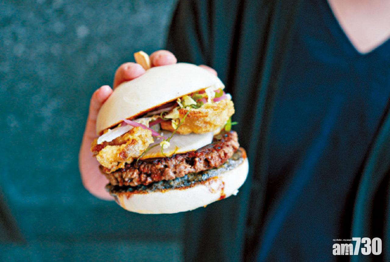 Little Bao全新推出Impossible Earth Bao配搭純素松露蛋黃醬和秀珍菇。