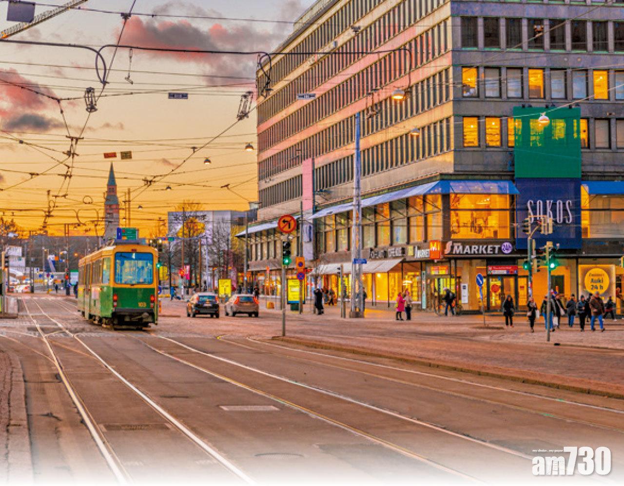 首都赫爾辛基集體運輸完善,較自駕更方便。