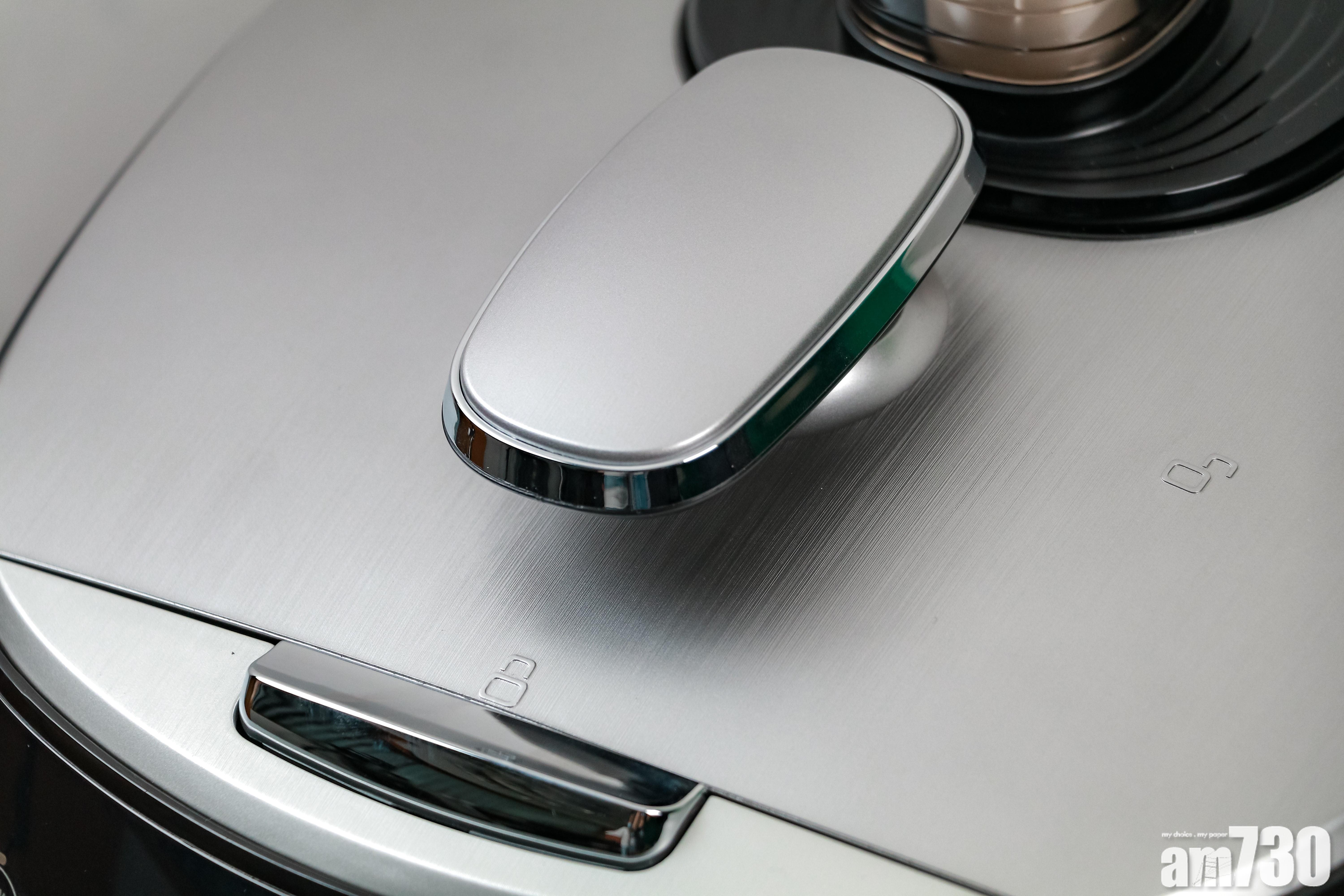 高速鍋烹煮時會自動排氣;若高速鍋合蓋不到位,亦會自動暫停運作,並亮起指示燈提醒用家。