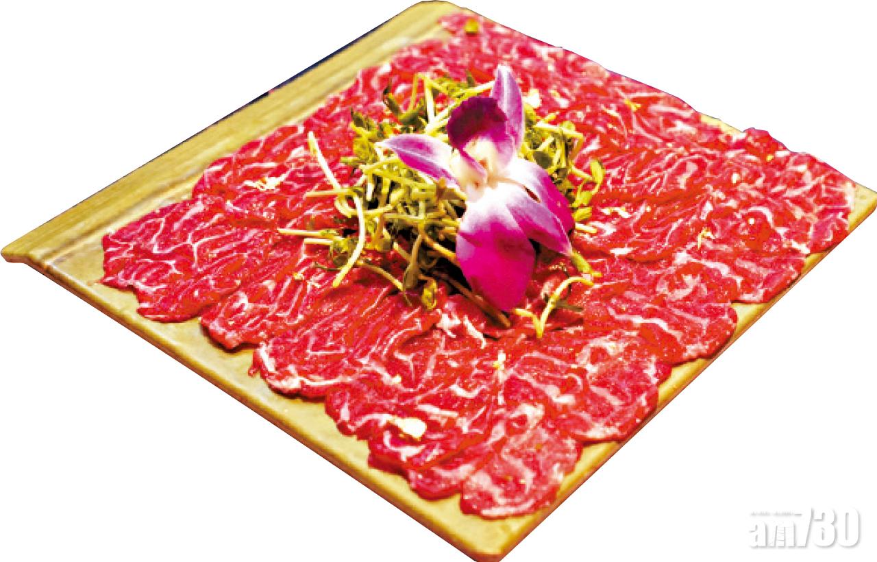 五花子即是帶雪花狀的軟骨,口感如牛𦟌爽口彈牙,每隻牛只有兩小塊,十分珍貴。$328