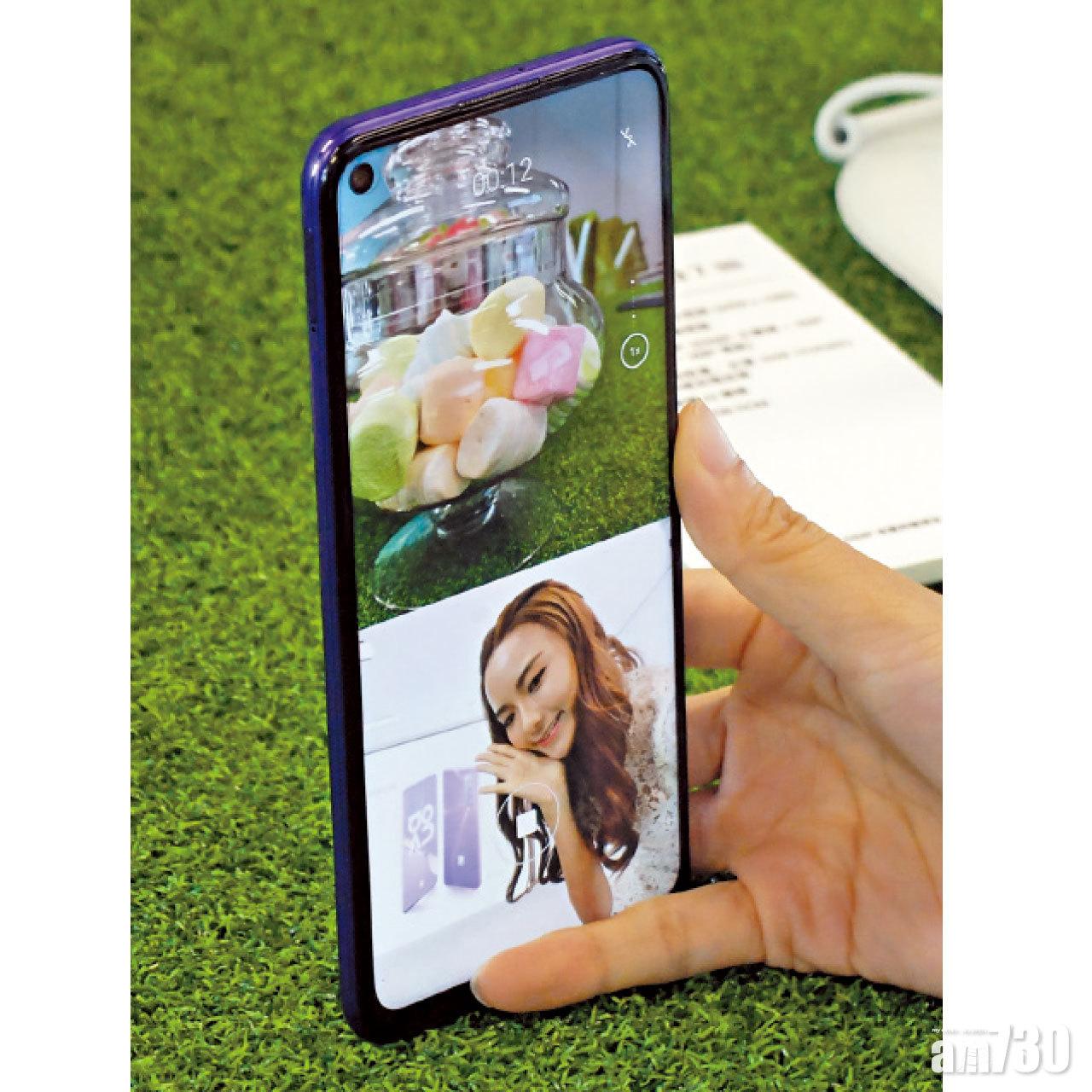 提供DUAL VIEW雙景錄影,影相同時自拍,增加拍攝趣味。