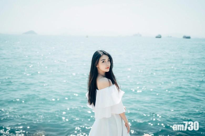 被指是何猷啟新歡的長髮Alice。