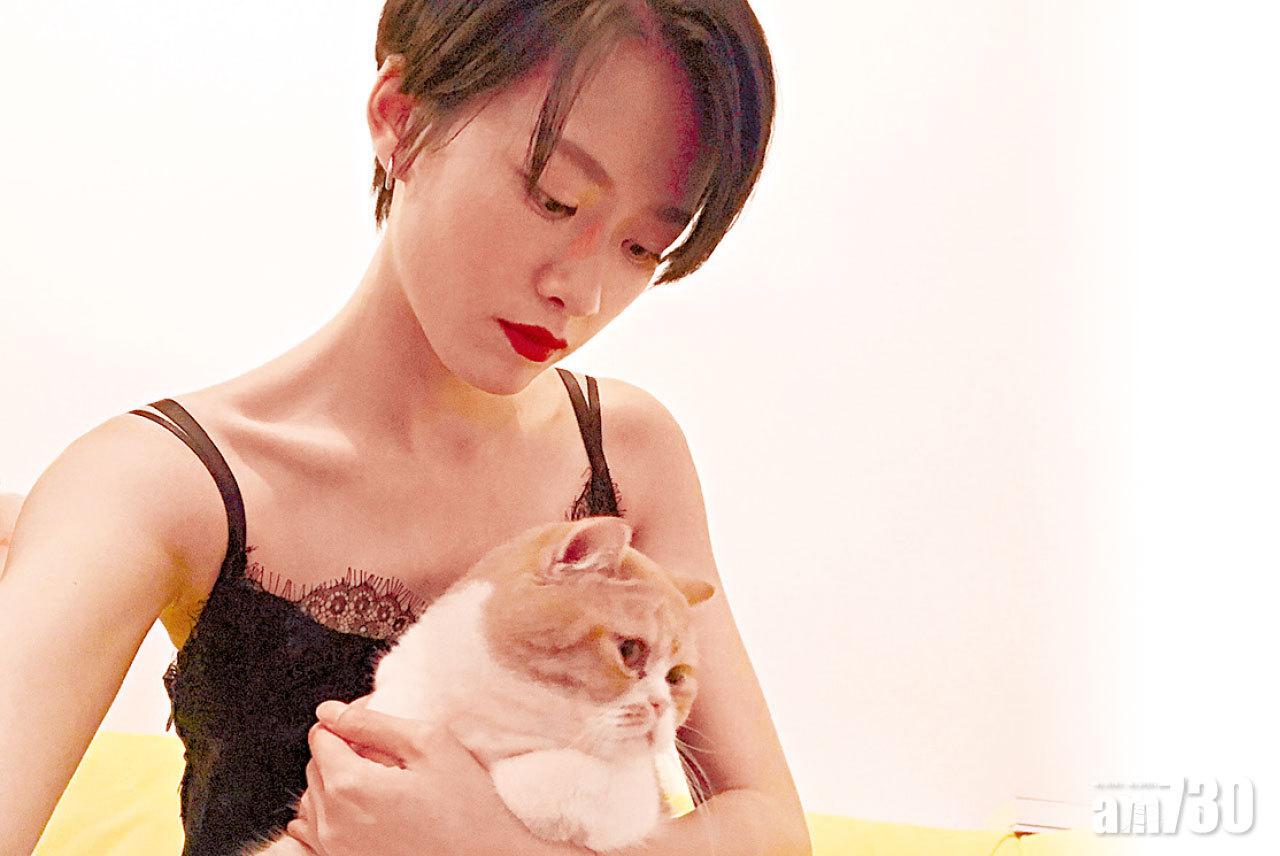 去年Fish的恐慌症發作,結他他陪她熬過恐慌的一刻。