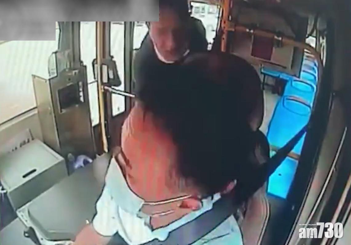 司機要求乘客戴口罩,反遭對方連環拳攻擊。(互聯網)