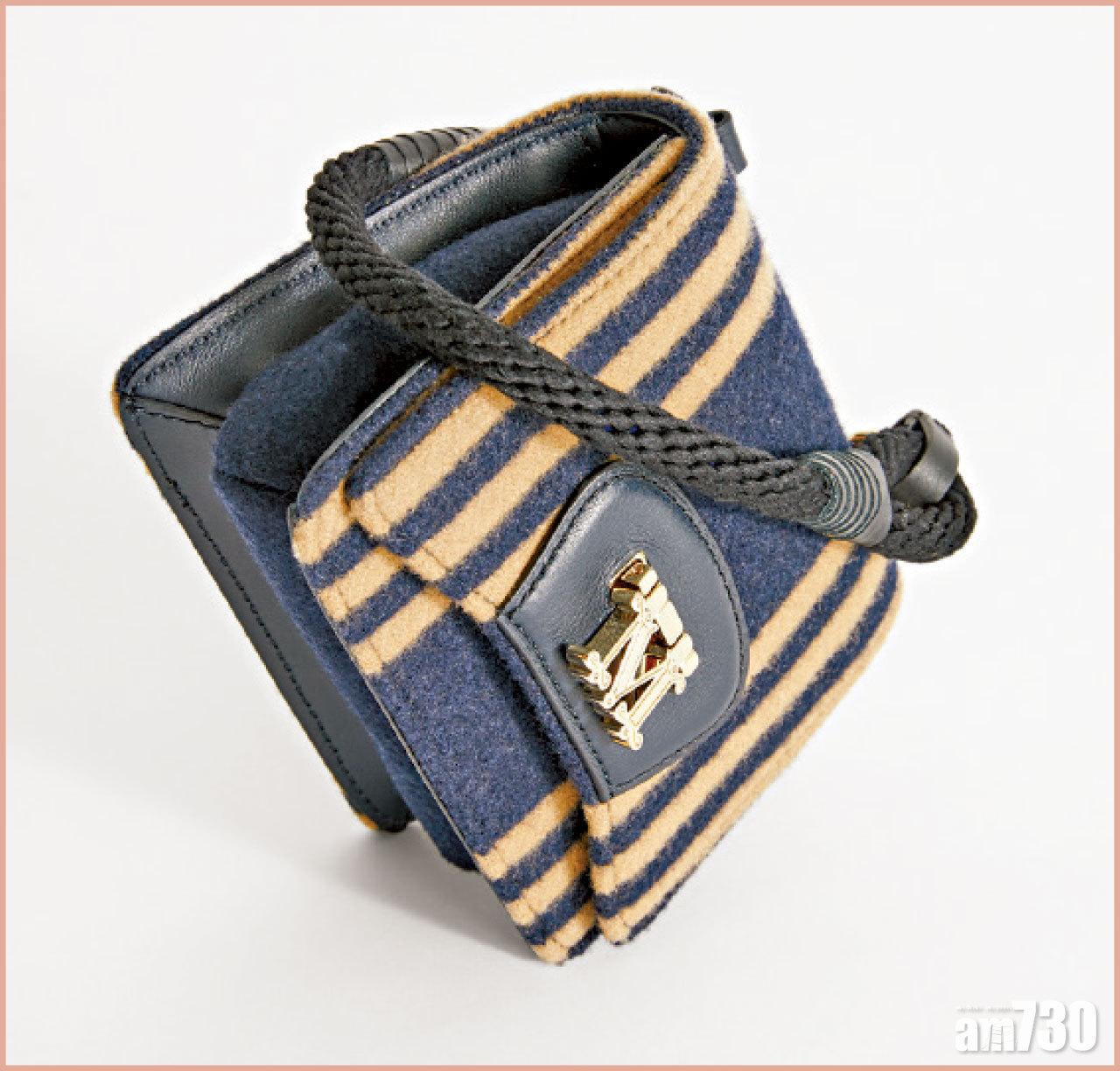 黑x啡毛絨小方袋 $5,780 (a)