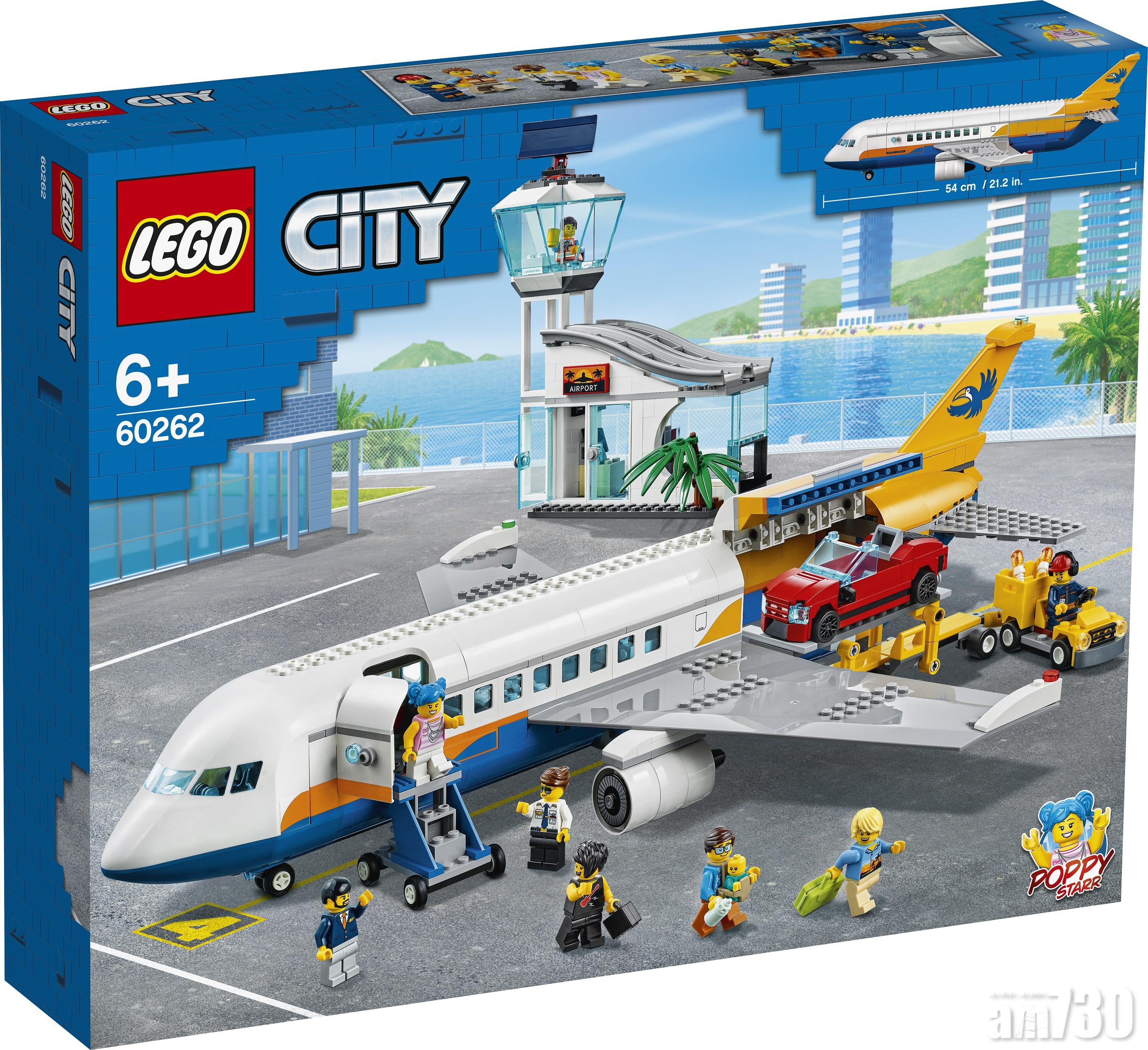 City系列 60262 Passenger Airplane
巨大的城市客機已經準備好讓乘客登機,請幫忙地勤人員將汽車安全運上飛機、移動登機梯就位,進行最後安全檢查後便可以於跑道上完美起飛。