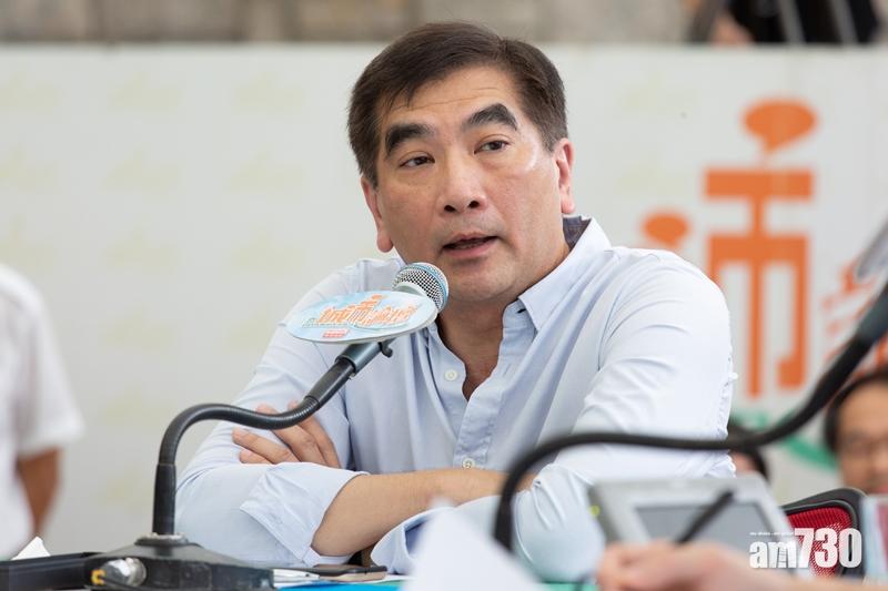 鍾國斌期望內地可以容許接種疫苗的市民,豁免14日入境檢疫。(資料圖片)