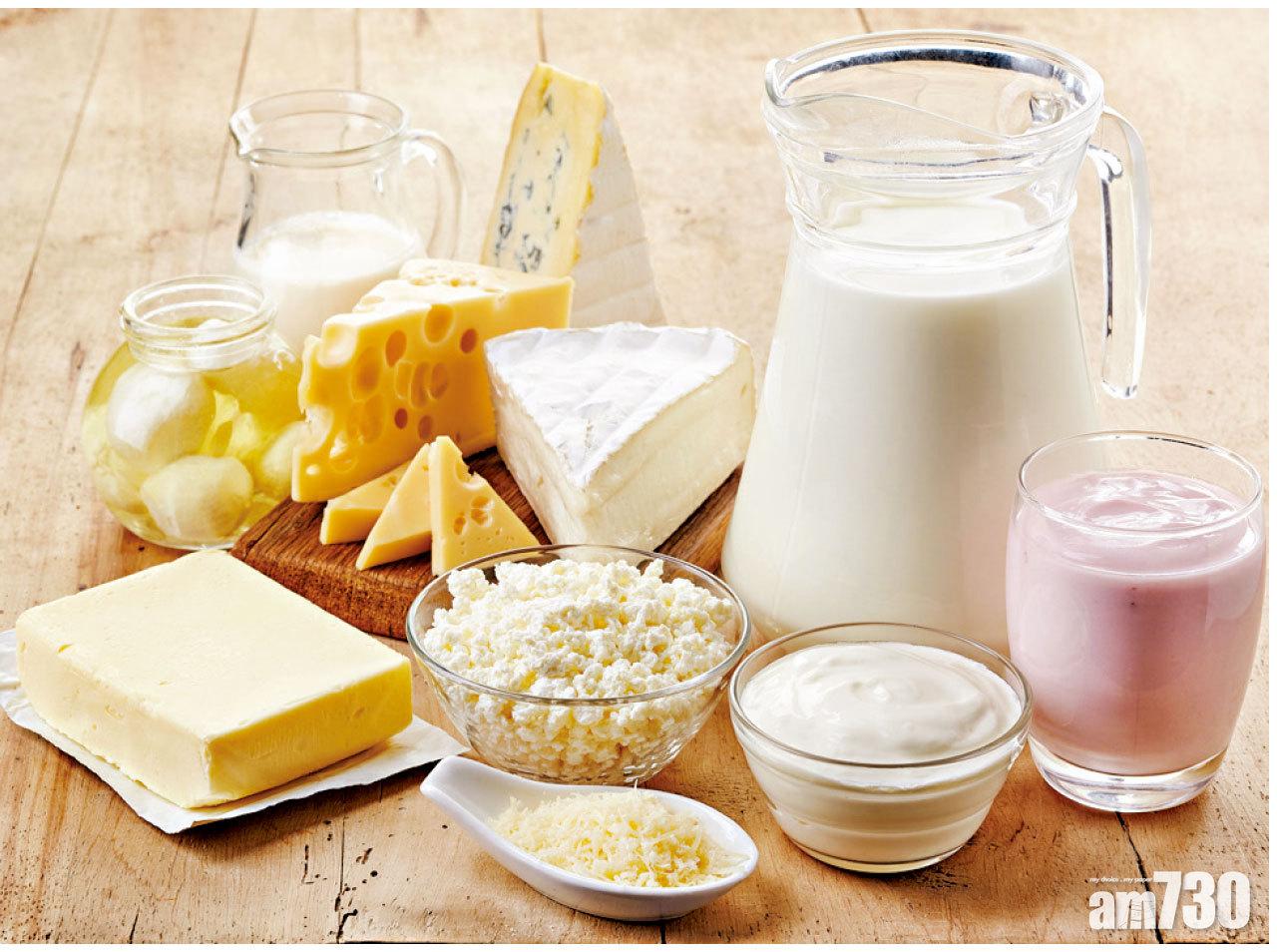 奶類製品和高升糖指數食品,會增加油脂分泌,易長暗瘡人士應留意這類食物。