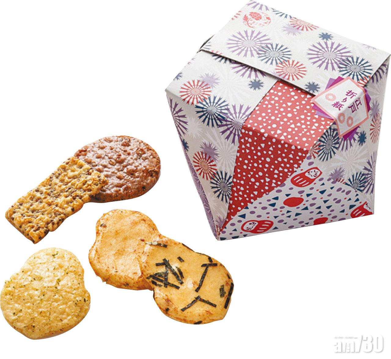 「江戶摺紙」包含11塊米餅,包括鹽味、鰹魚味及海苔絲等,以代表吉利的不倒翁形狀示人。$92.9(早鳥價)