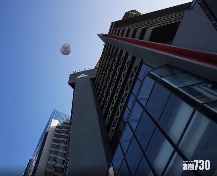 賽馬會『喜』動遊樂場一月主場笑臉泡泡飛上天散播希望