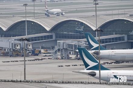 國泰指,由下月起港府將要求駐港機師和機艙服務員接受14天檢疫隔離及7 天醫療監察。(資料圖片)