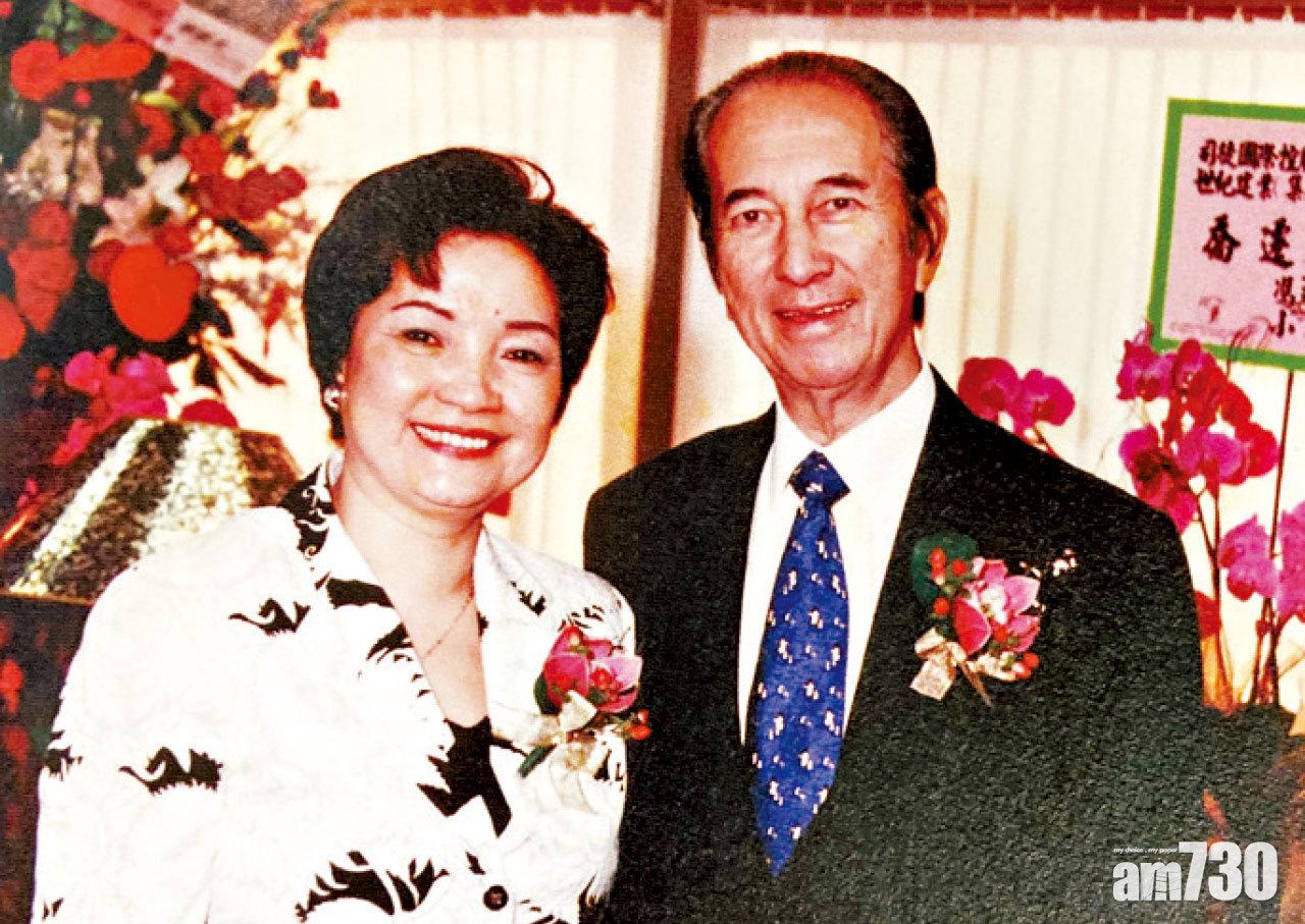 司徒玉蓮視何鴻燊為大恩人。