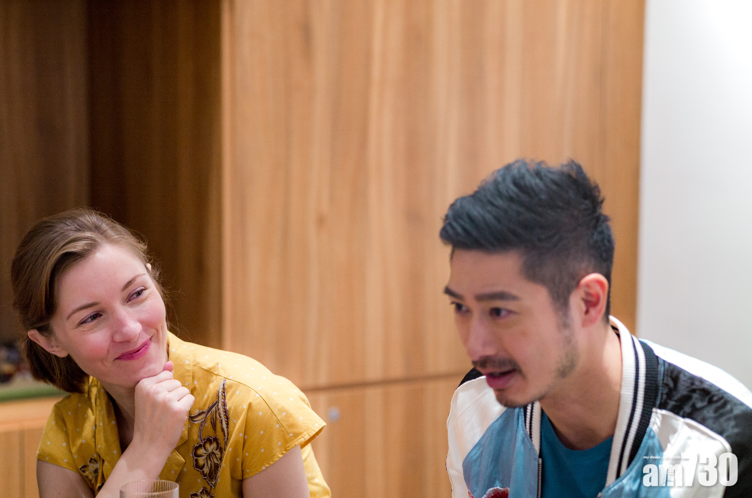 Greg與Kate的微妙互動,立體又生動地呈現兩位主角曖昧不明的關係。(莊振邦攝)