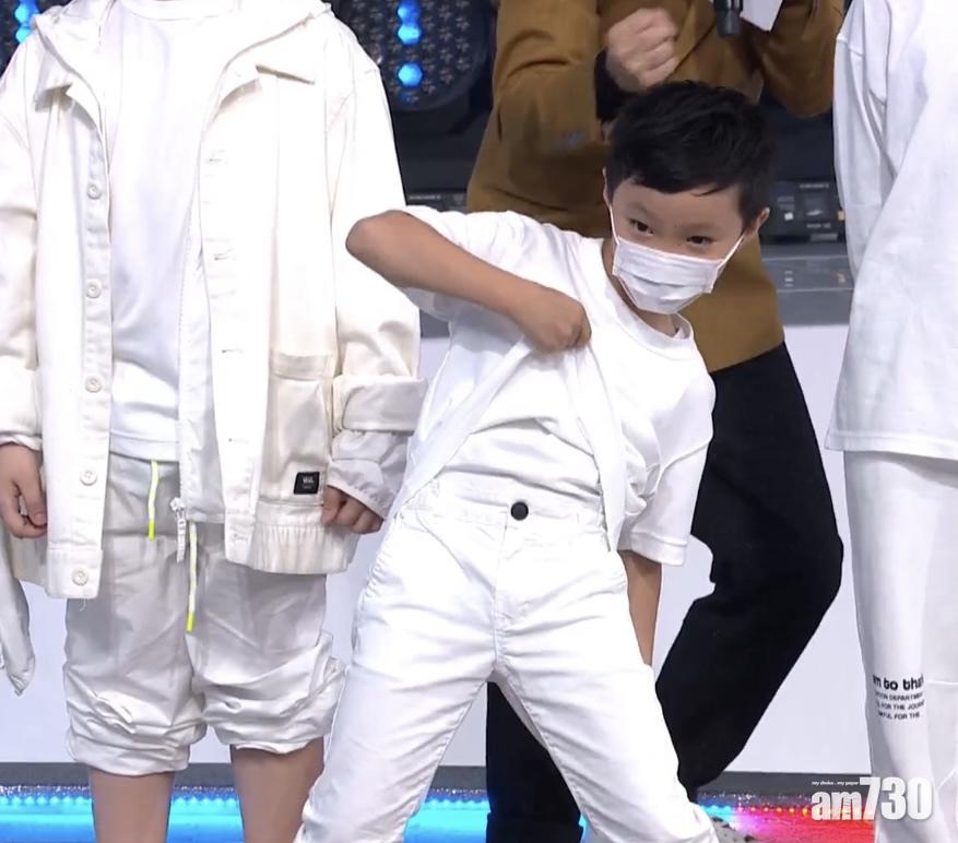 騷腹肌的「小Anson Lo」。