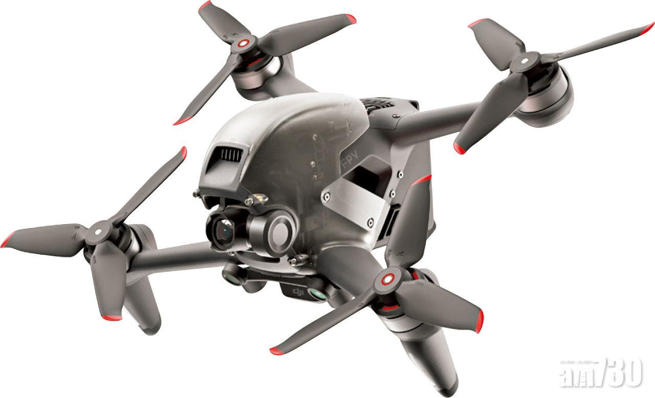 DJI FPV搭載最新DJI O3數位圖傳,傳輸距離遠達10公里。